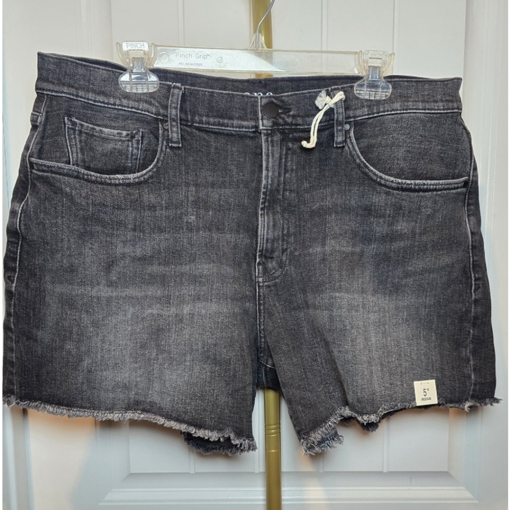 A.n.a A New Approach Wimens Black Washed Grsy Denim Shorts Jean 16 High Rise